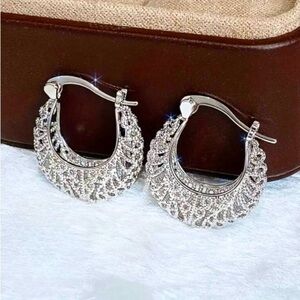 925 Silver Luxury Filigree Hoop Earrings – Elegant Sparkle Design